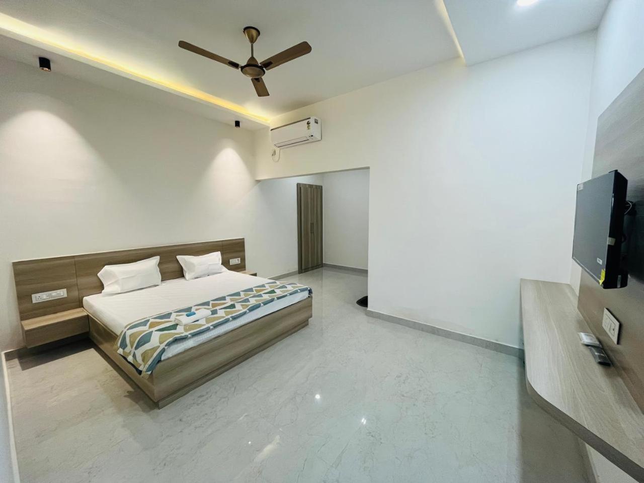 Log Inn Banaras Varanasi Bagian luar foto